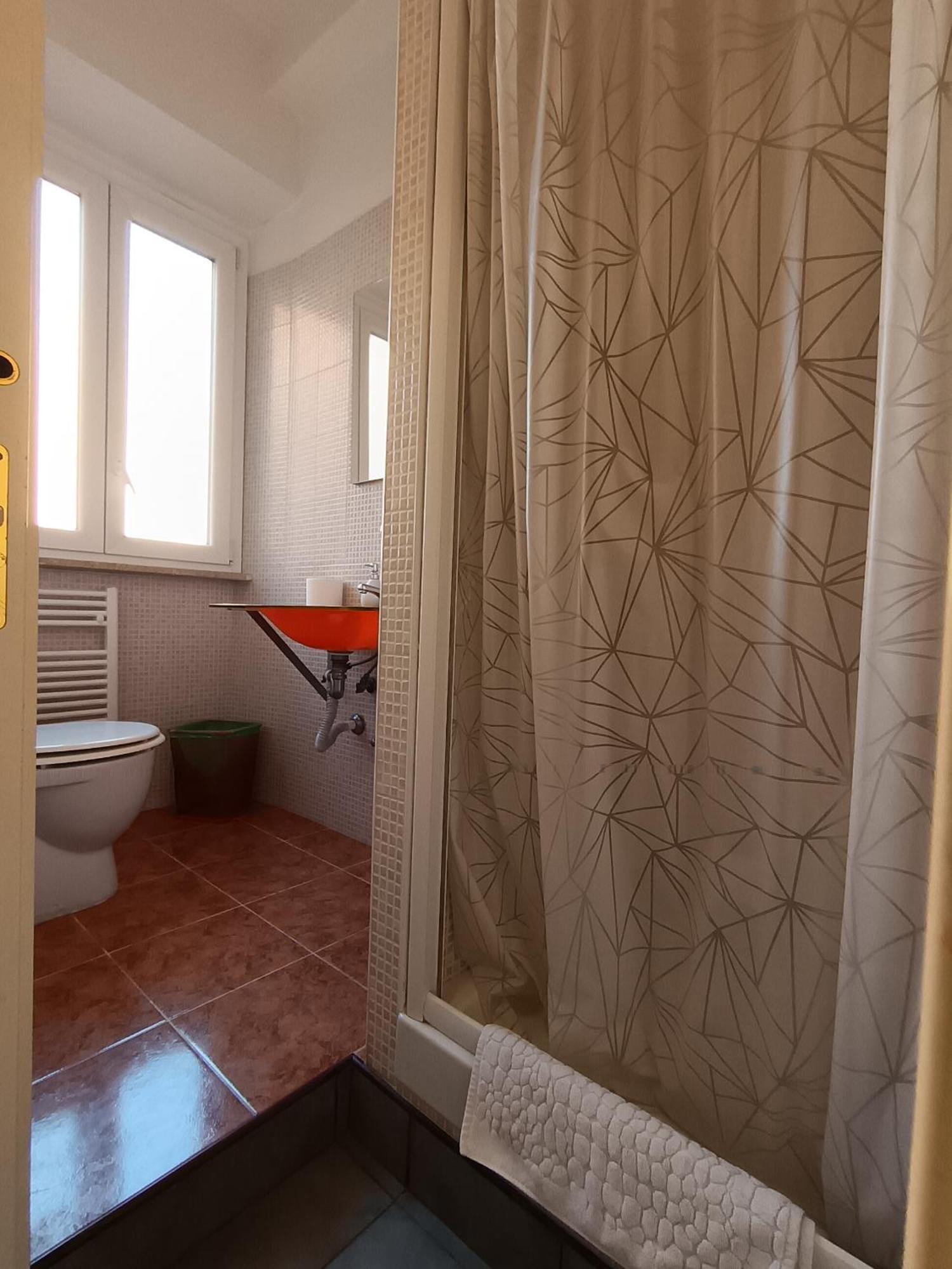 Adriatic Room 50 M Dalla Stazione Ferroviaria Di Ciampino E Dalla Navetta Aeroportuale Экстерьер фото