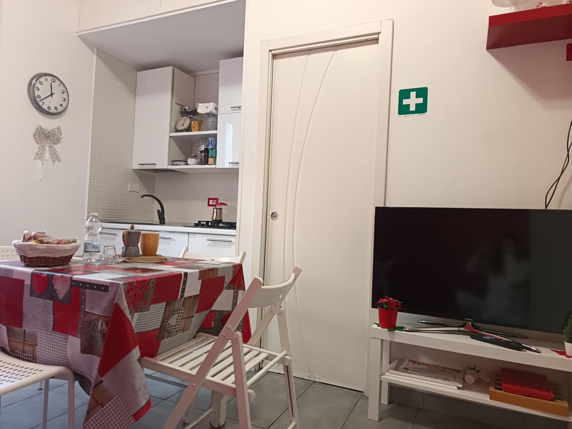 Adriatic Room 50 M Dalla Stazione Ferroviaria Di Ciampino E Dalla Navetta Aeroportuale Экстерьер фото